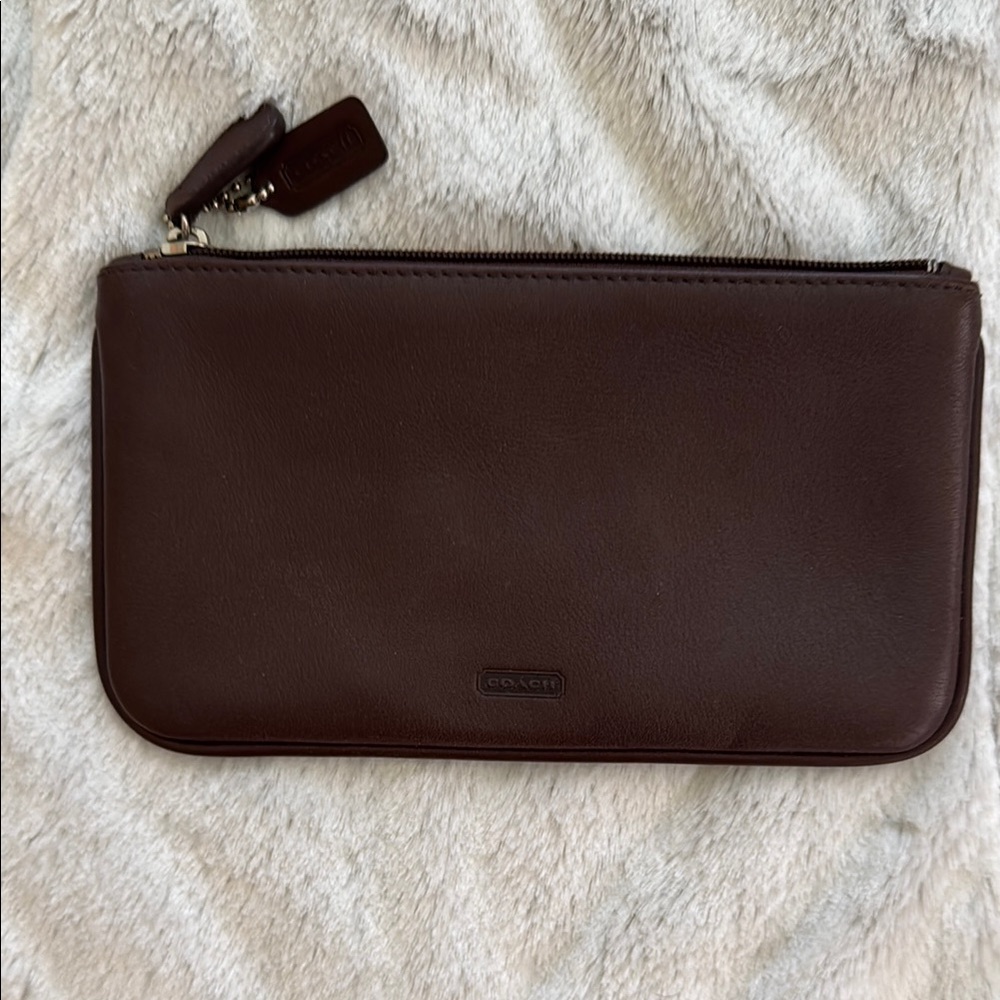 Coach Brown Leather Toiletry Bag Classic Design NWOT